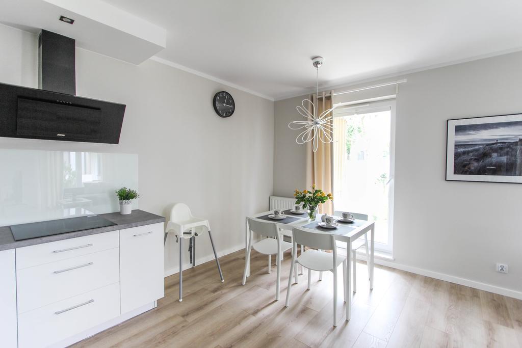 Rezydencja Apartamenty Ostrowski Ustronie Morskie Buitenkant foto